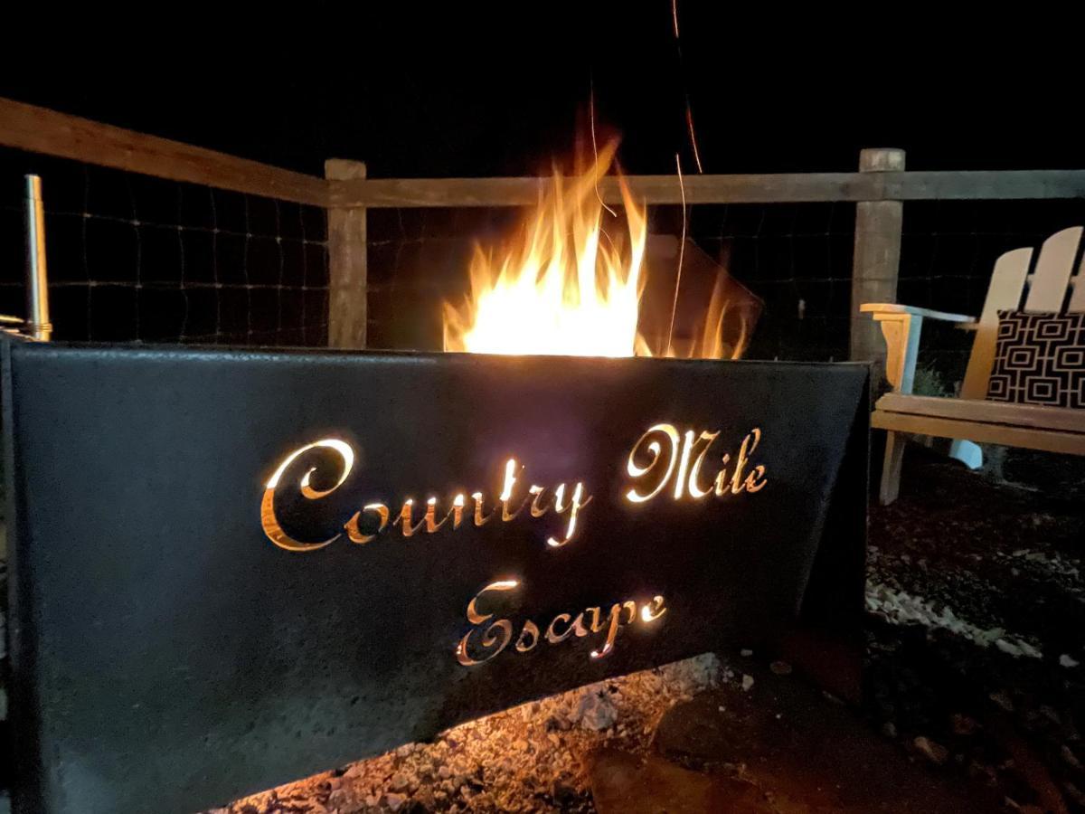 Country Mile Escape Guest House Canungra Exterior photo